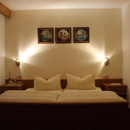 Appartements Zerzer Ried im Oberinntal Quarto foto