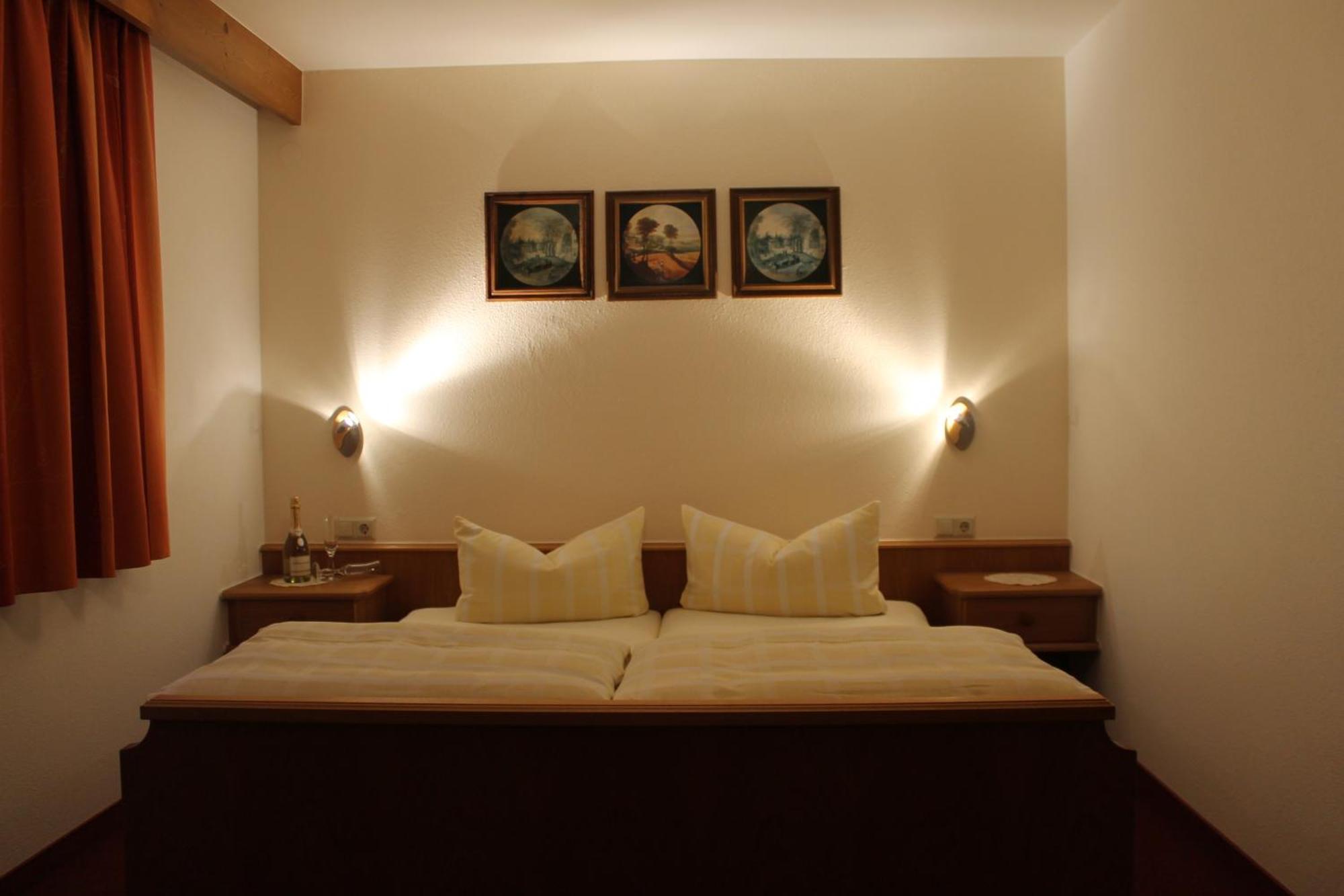Appartements Zerzer Ried im Oberinntal Quarto foto