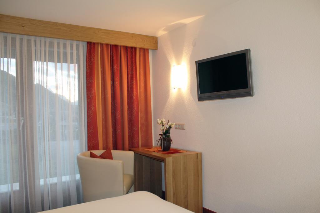 Appartements Zerzer Ried im Oberinntal Quarto foto